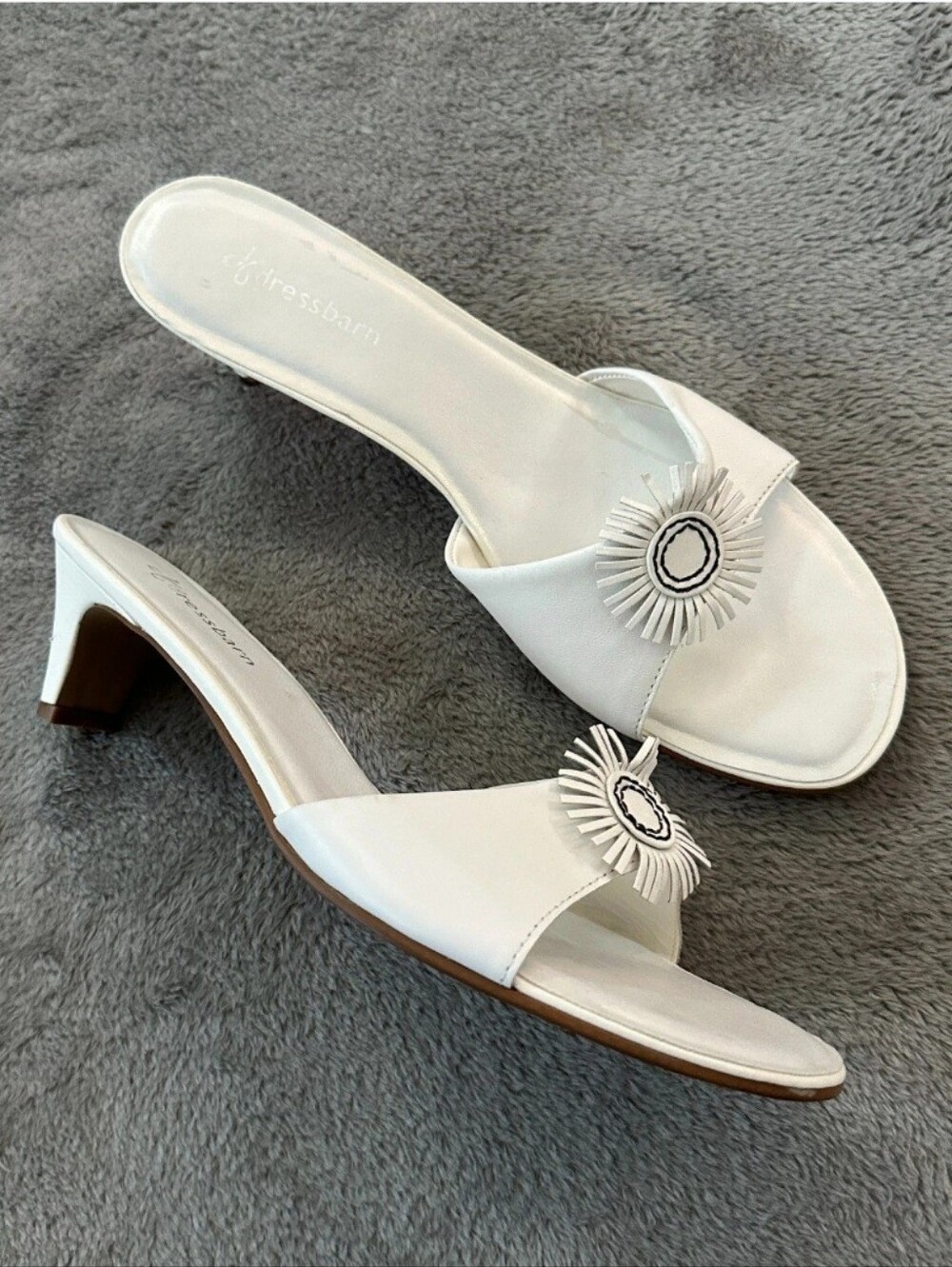 Vintage DRESSBARN "Marilyn"  White Slip on Kitten Heel Mules- NEW!! Size: 10
